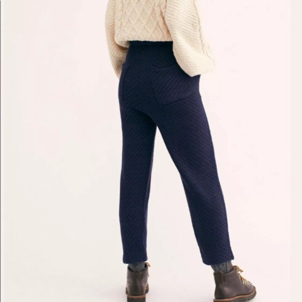 💙 Free People The Cozy Blue Motif Pants - Picture 9 of 9